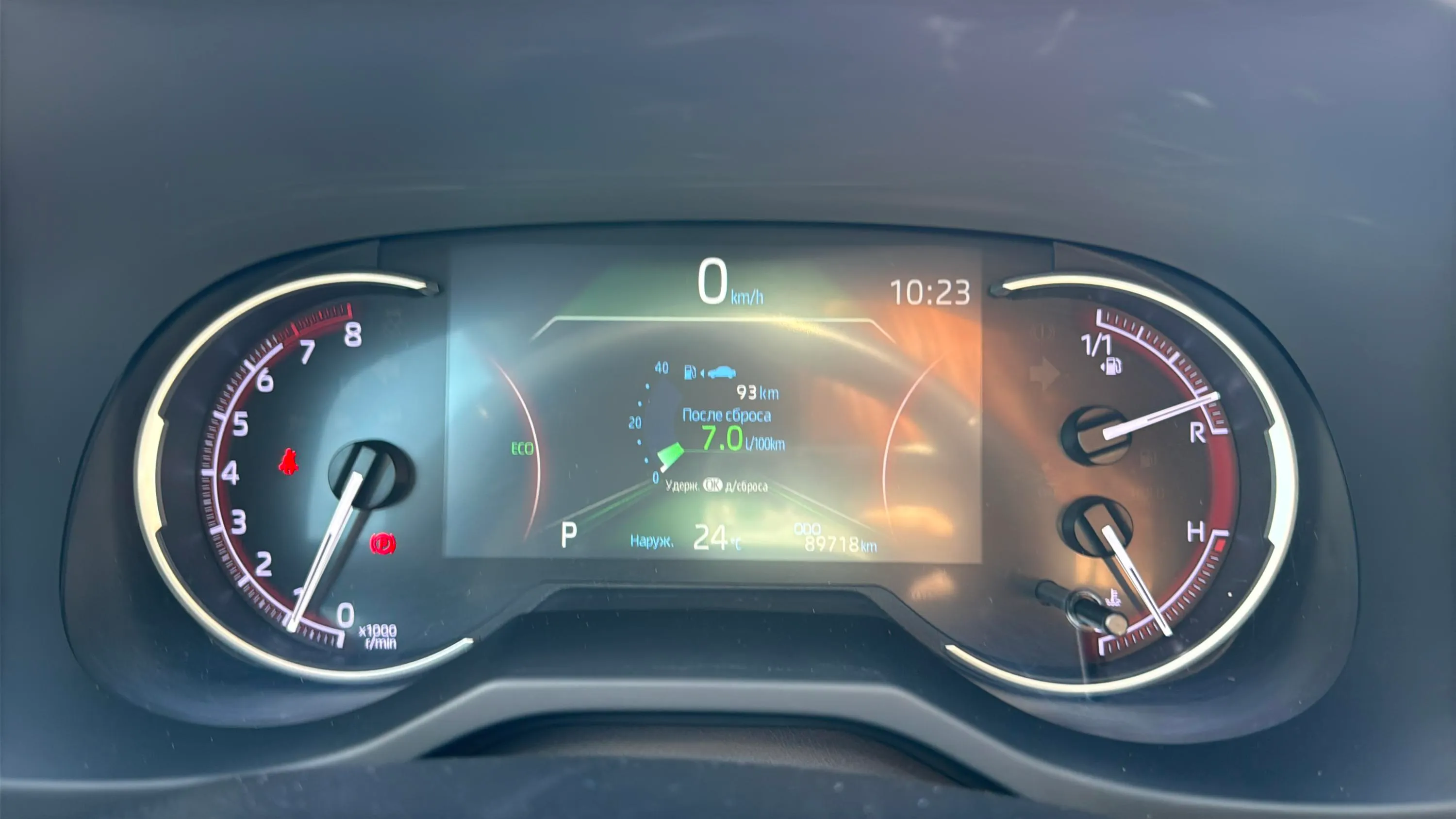 Toyota RAV4 Advanced - foto 13