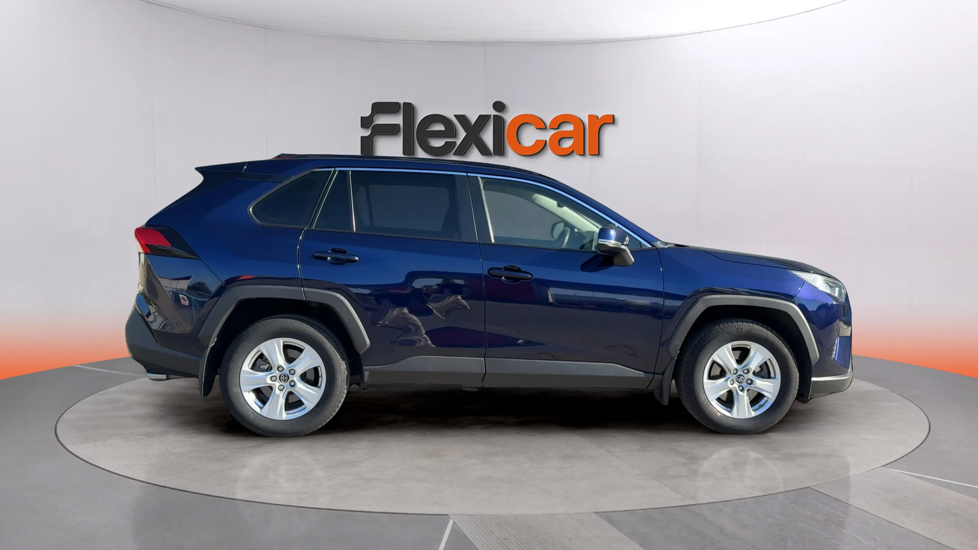 Toyota RAV4 Advanced - foto 8