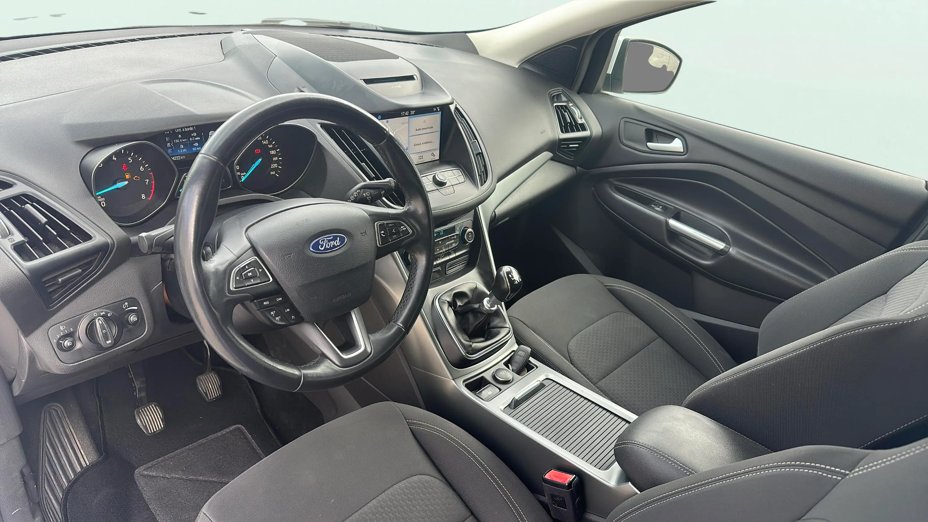 Ford Kuga Trend 1.5 EcoBoost 4x2 - foto 9