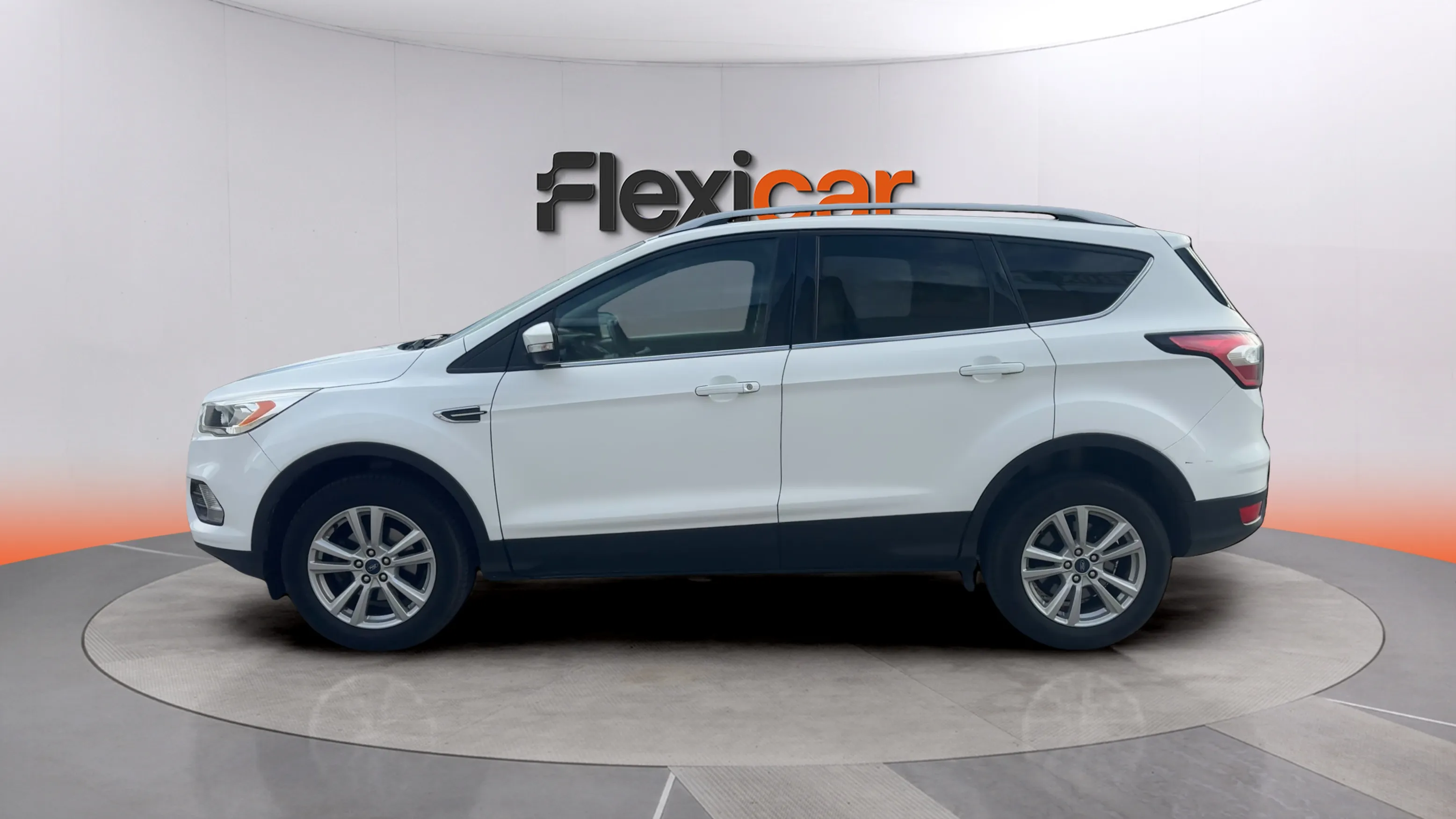 Ford Kuga Trend 1.5 EcoBoost 4x2 - foto 4