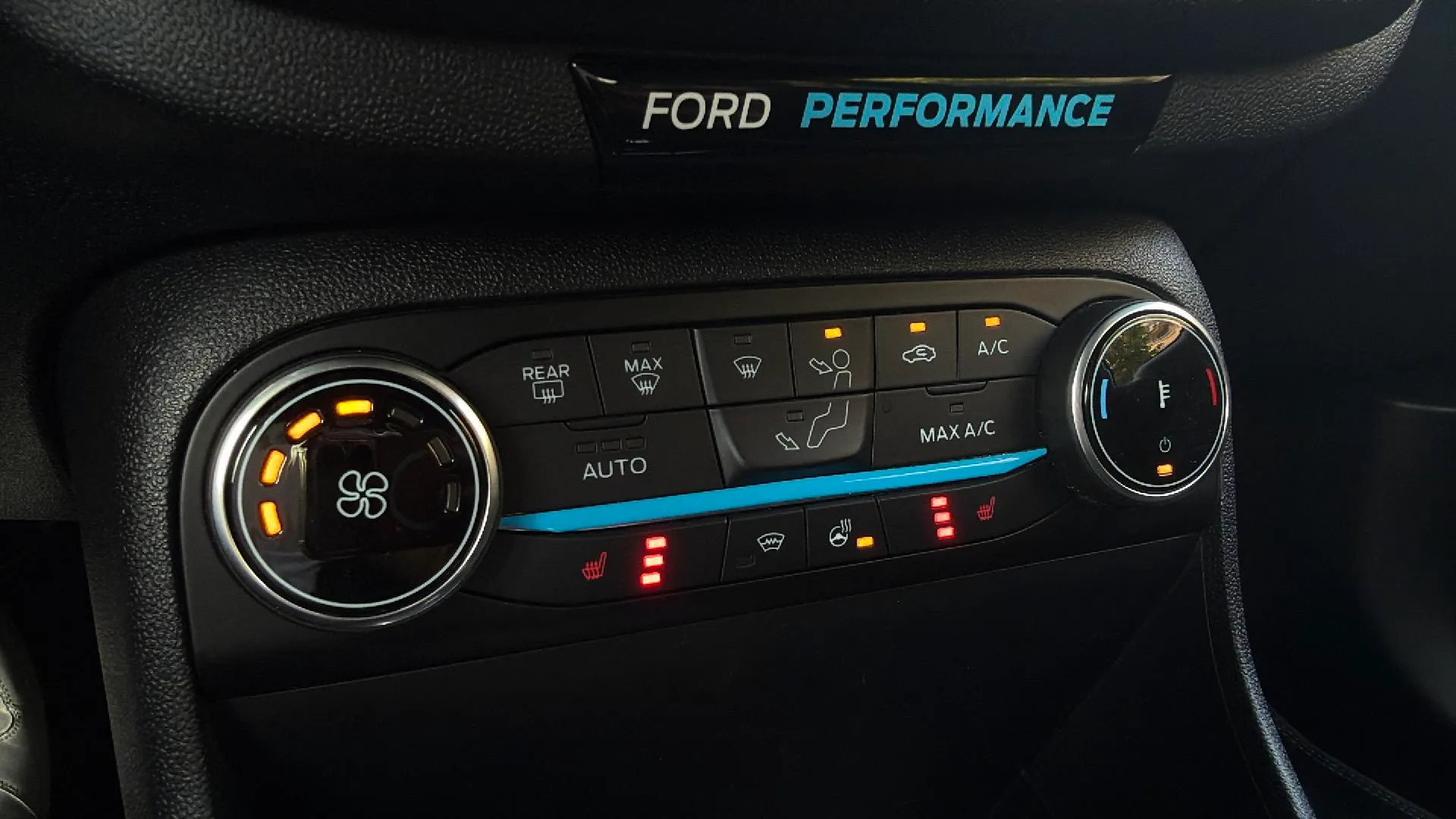 Ford Fiesta 1.5 EcoBoost ST Edition - foto 28