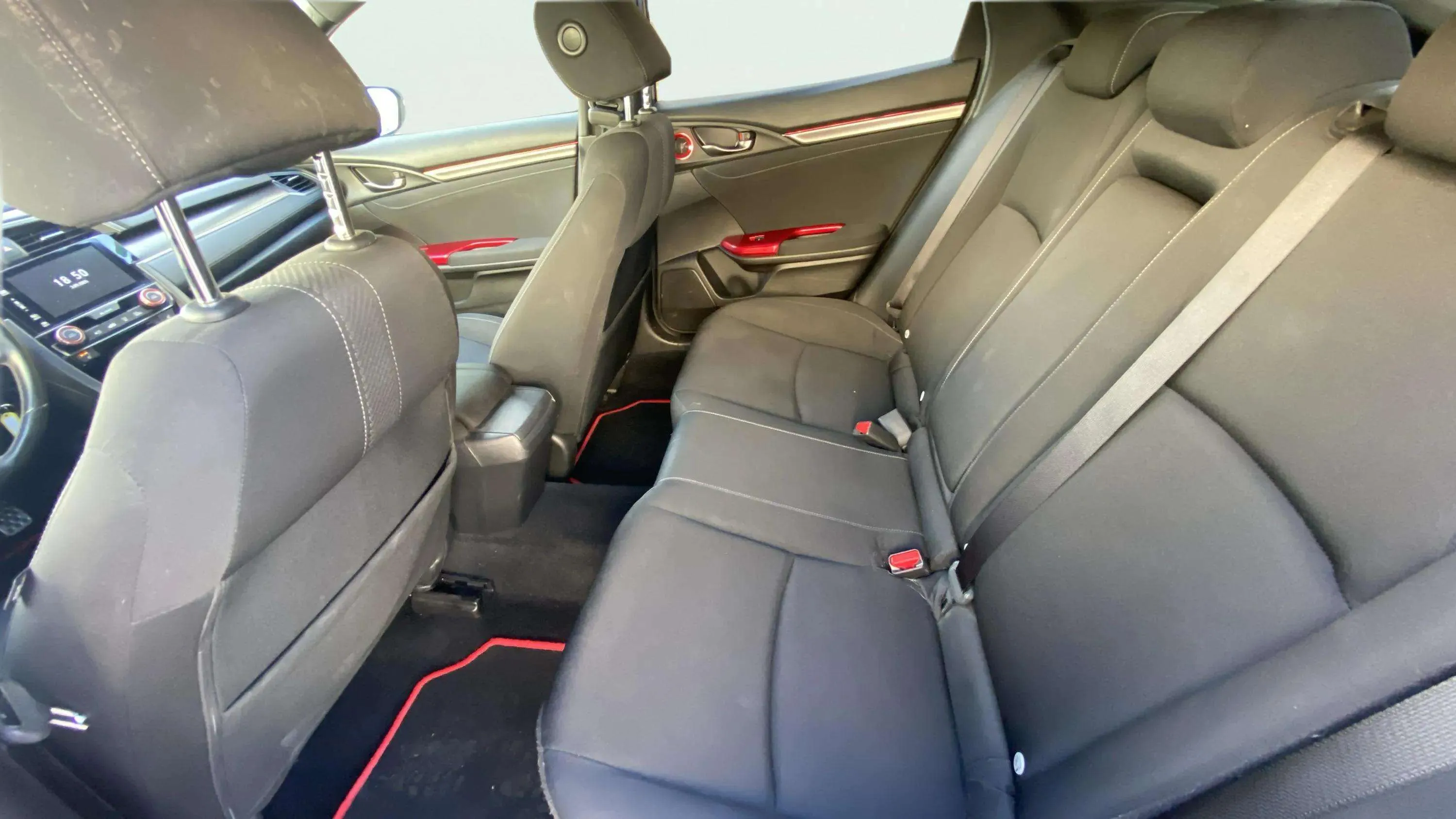 Honda Civic 1.0 I-VTEC Turbo Comfort - foto 13