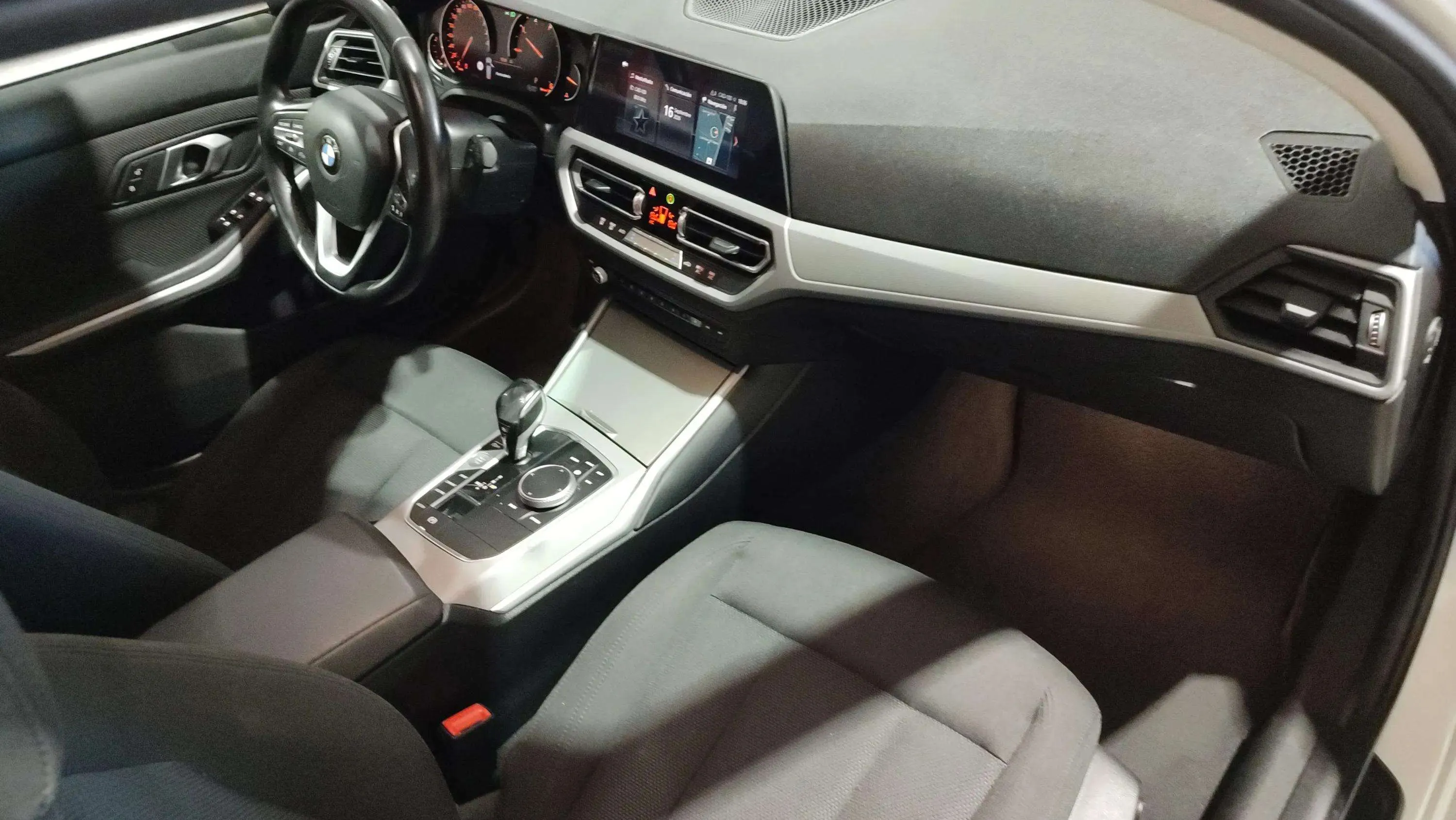 BMW Serie 3 318d Touring - foto 20