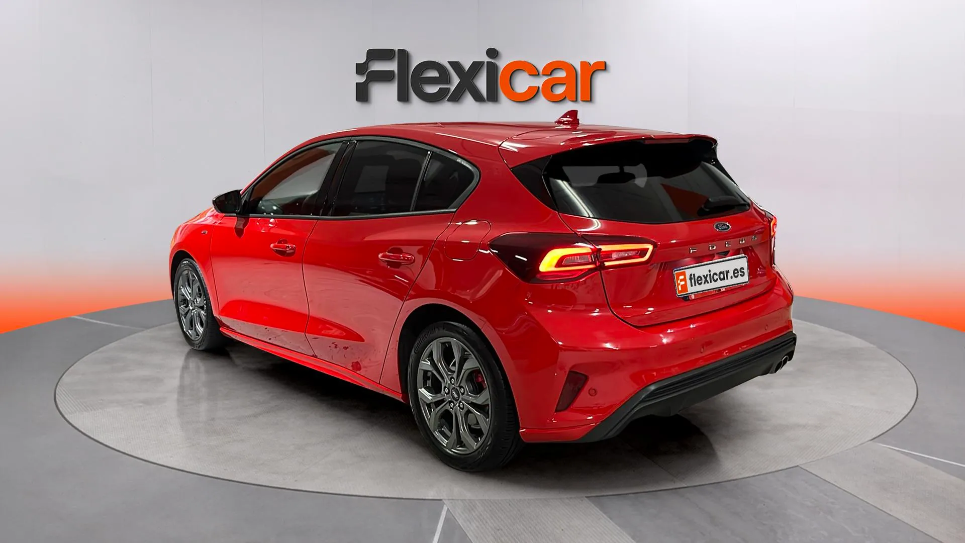Ford Focus ST-Line 1.0T EcoBoost mHEV - foto 5