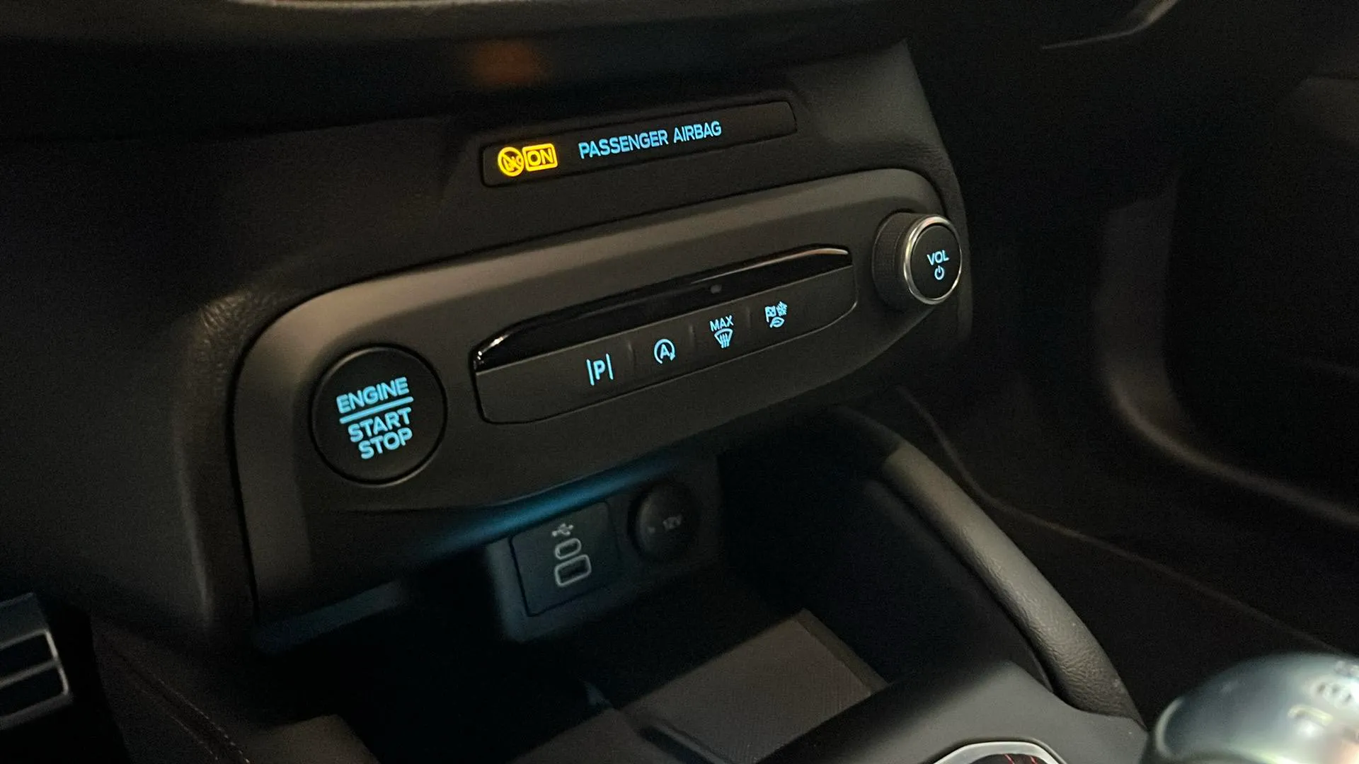 Ford Focus ST-Line 1.0T EcoBoost mHEV - foto 17