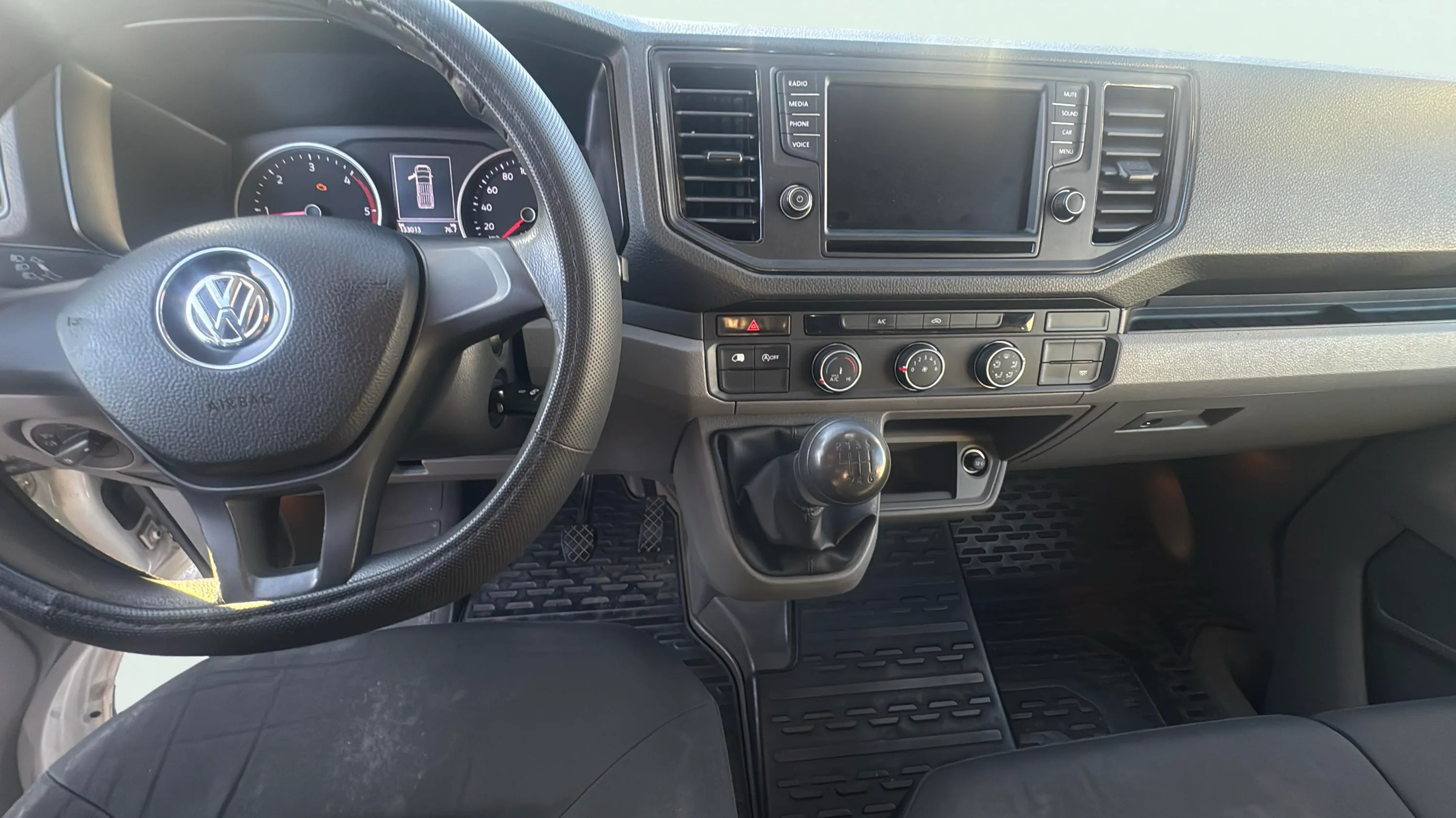 Volkswagen Crafter 30 TDI102 FGN L3H2 FWD - foto 14
