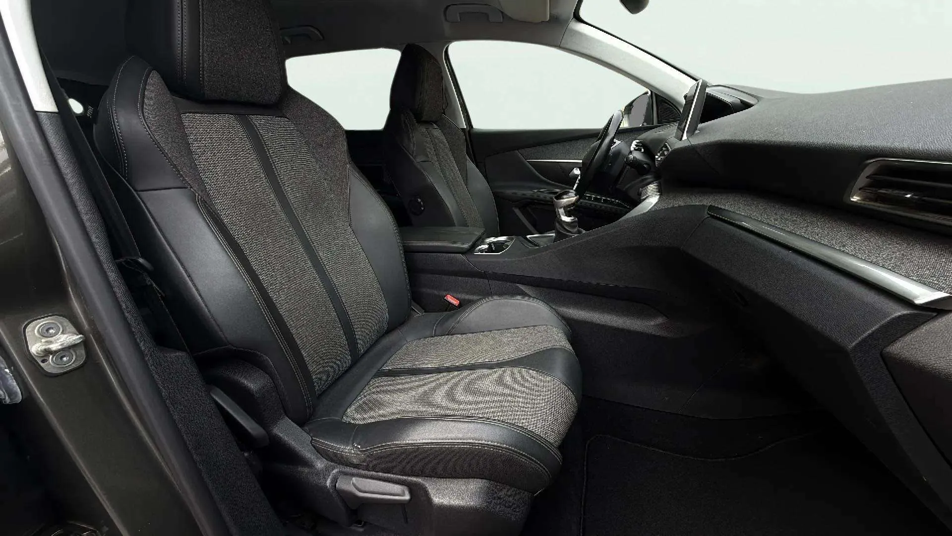 Peugeot 5008 Allure 1.2L PureTech - foto 9