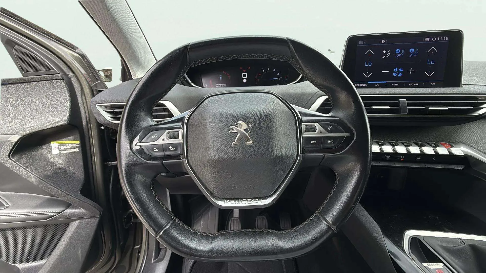 Peugeot 5008 Allure 1.2L PureTech - foto 11