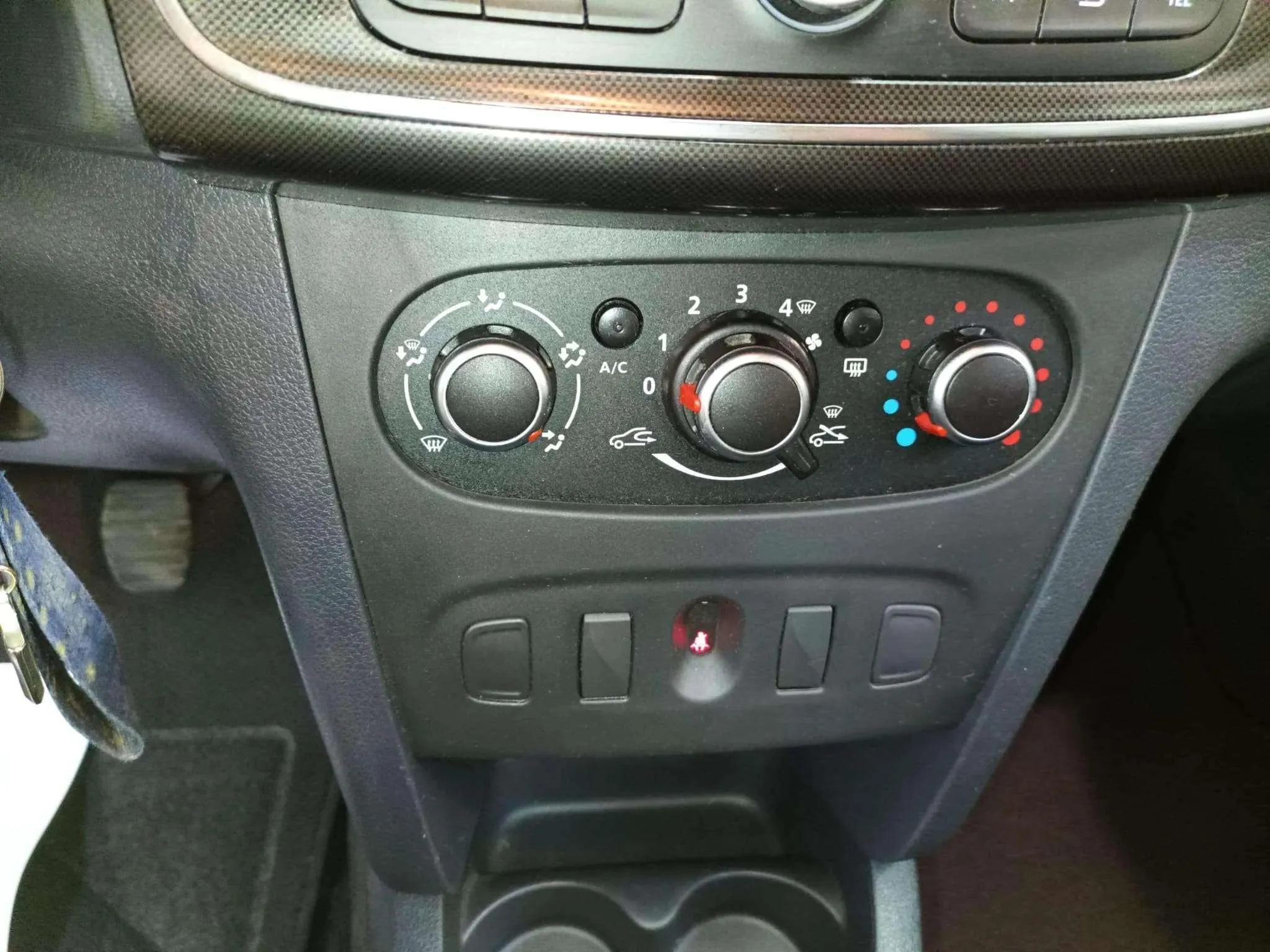 Dacia Sandero Comfort Blue dCi - foto 14