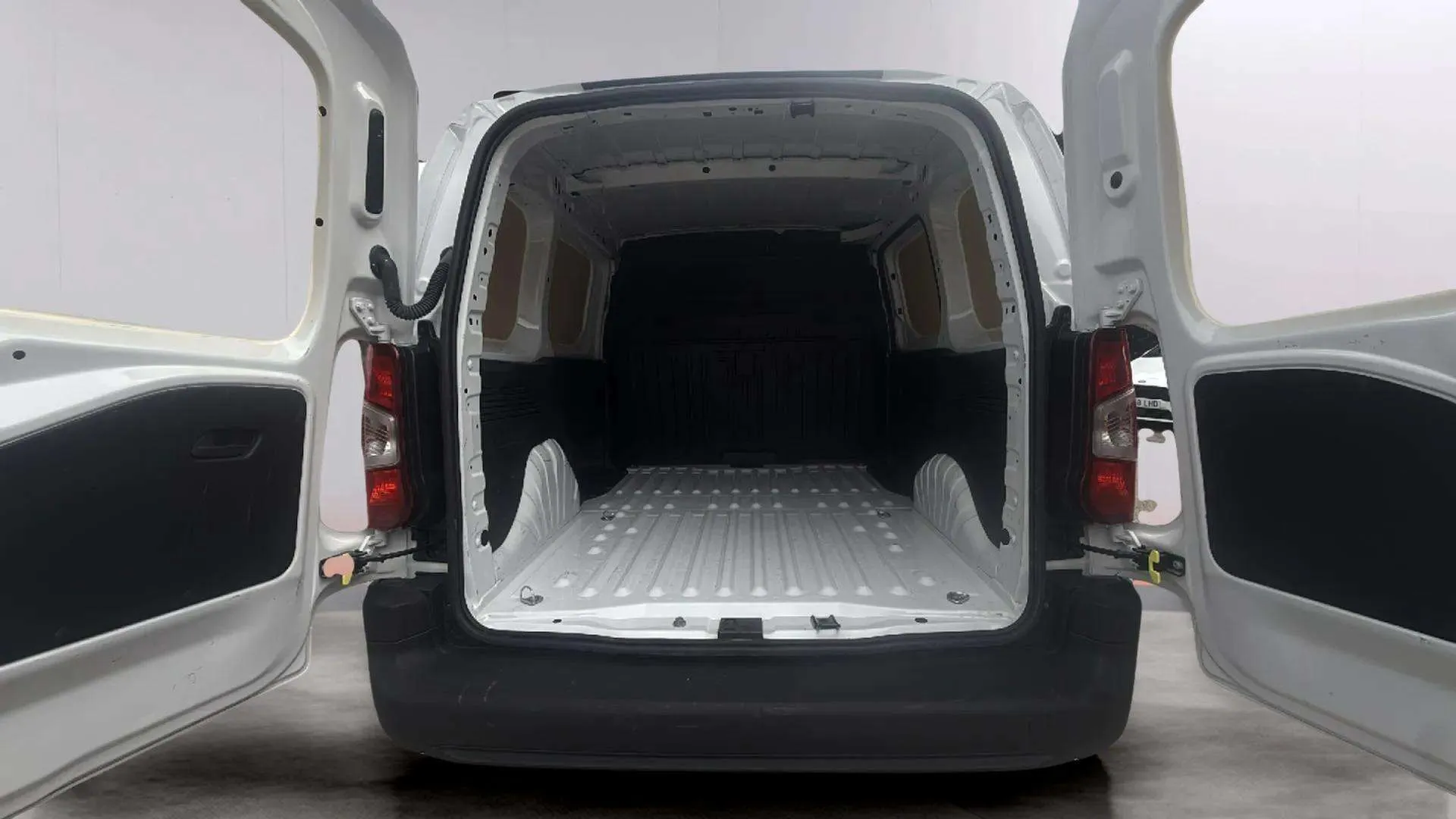 Toyota Proace City Van 1.5D GX Plus 650kg L1 - foto 18