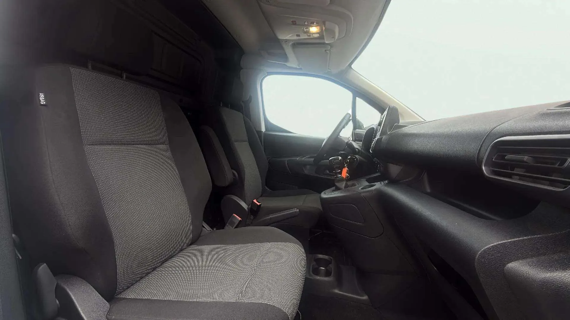 Toyota Proace City Van 1.5D GX Plus 650kg L1 - foto 8