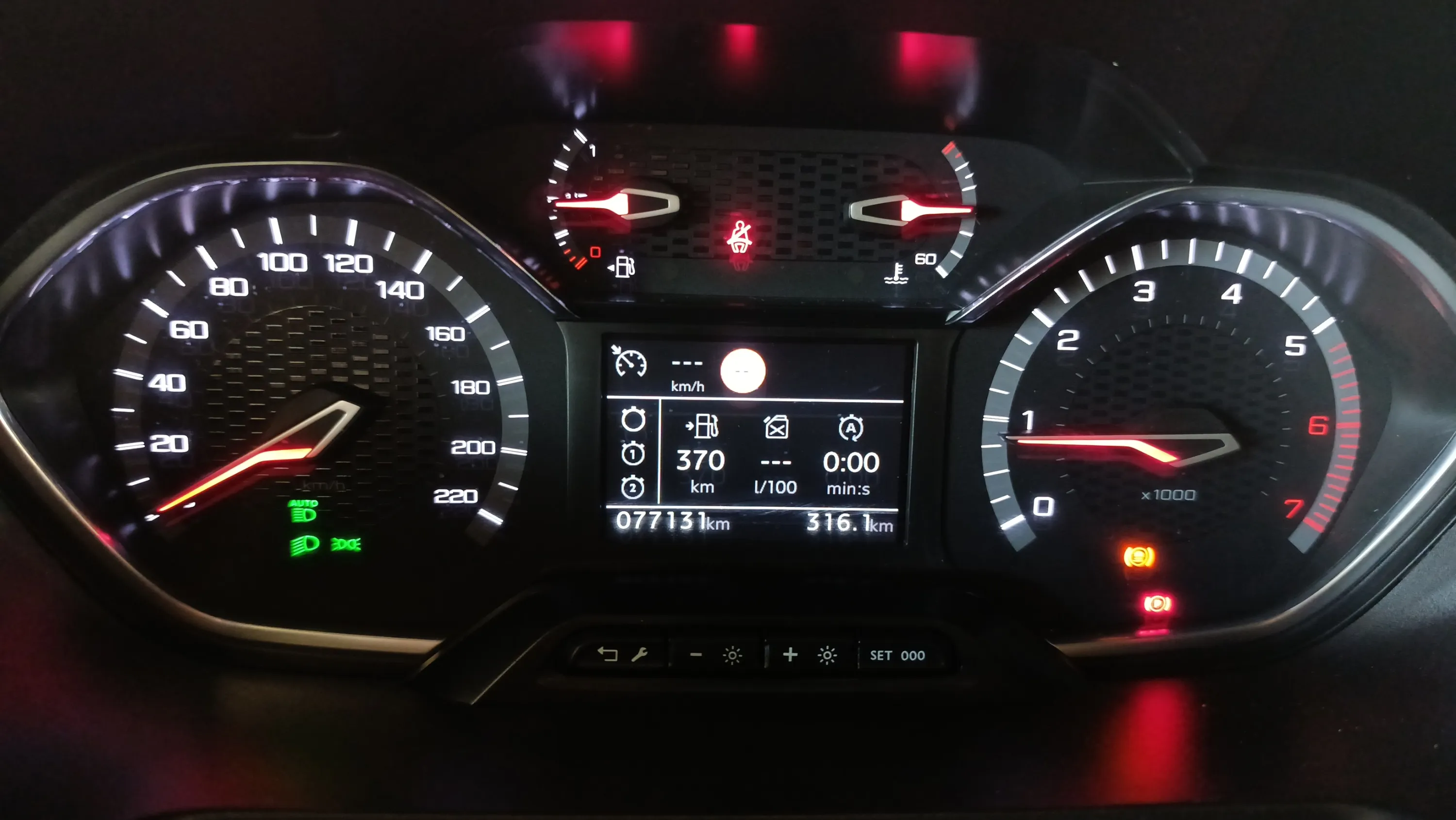 Peugeot Rifter GT BlueHDi 100 - foto 15