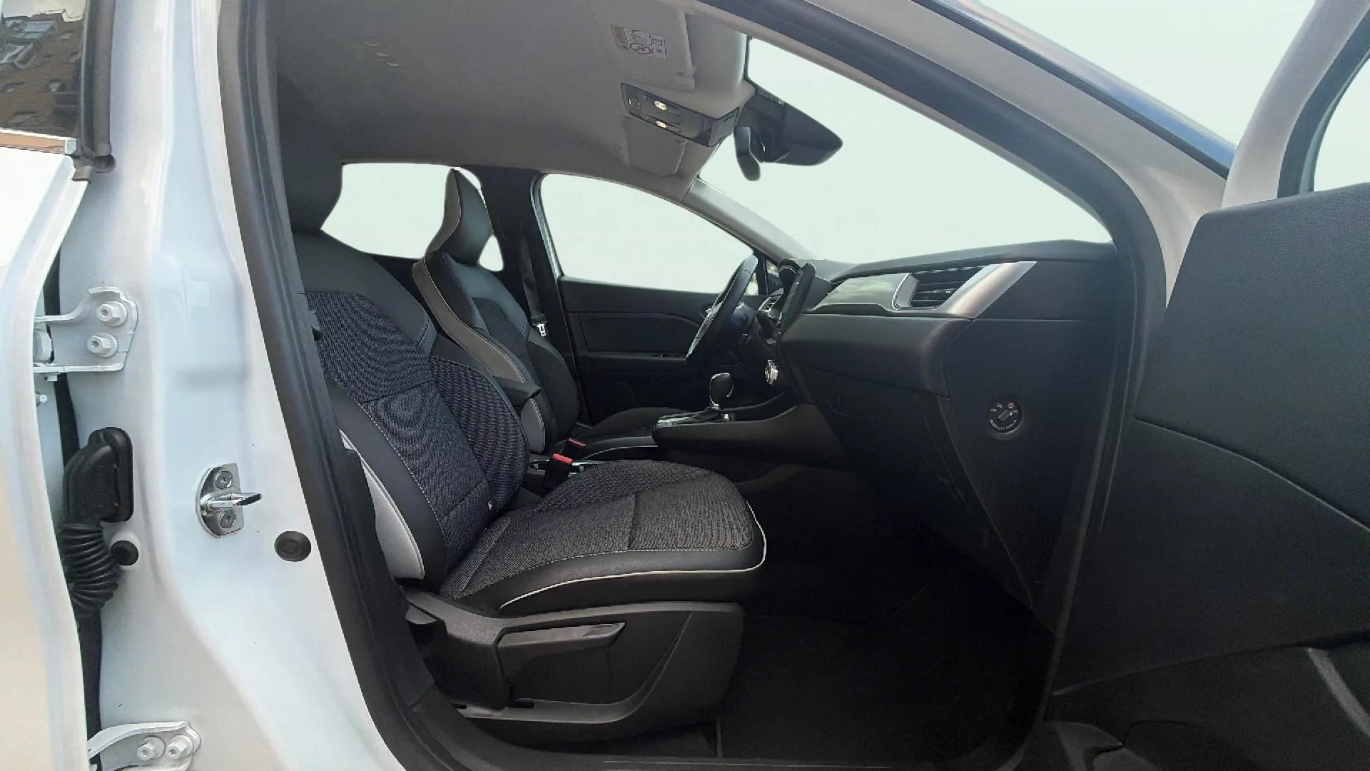 Renault Captur evolution E-Tech híbrido - foto 9