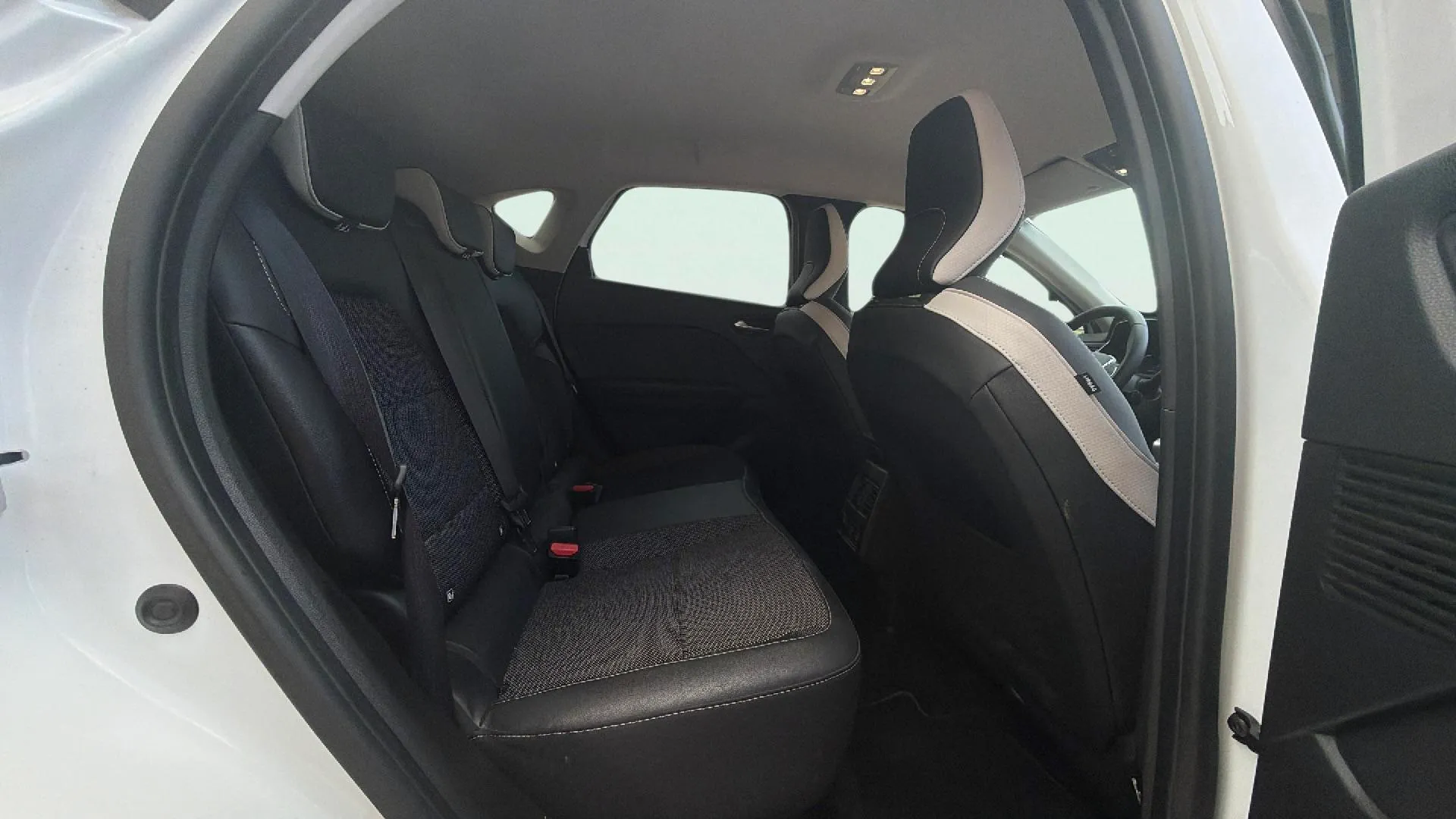 Renault Captur evolution E-Tech híbrido - foto 10