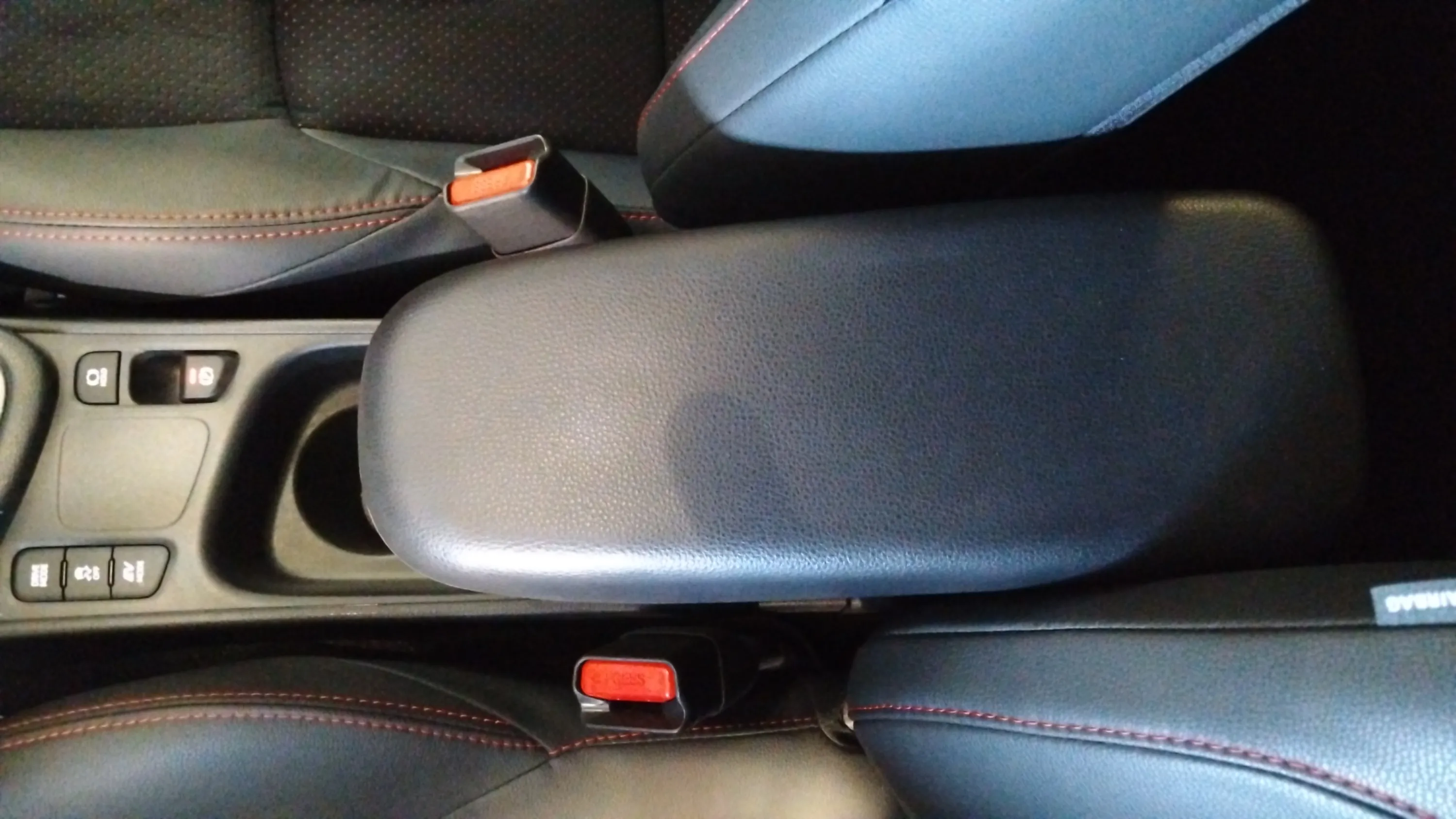 Toyota Yaris 1.5 130H GR Sport - foto 26
