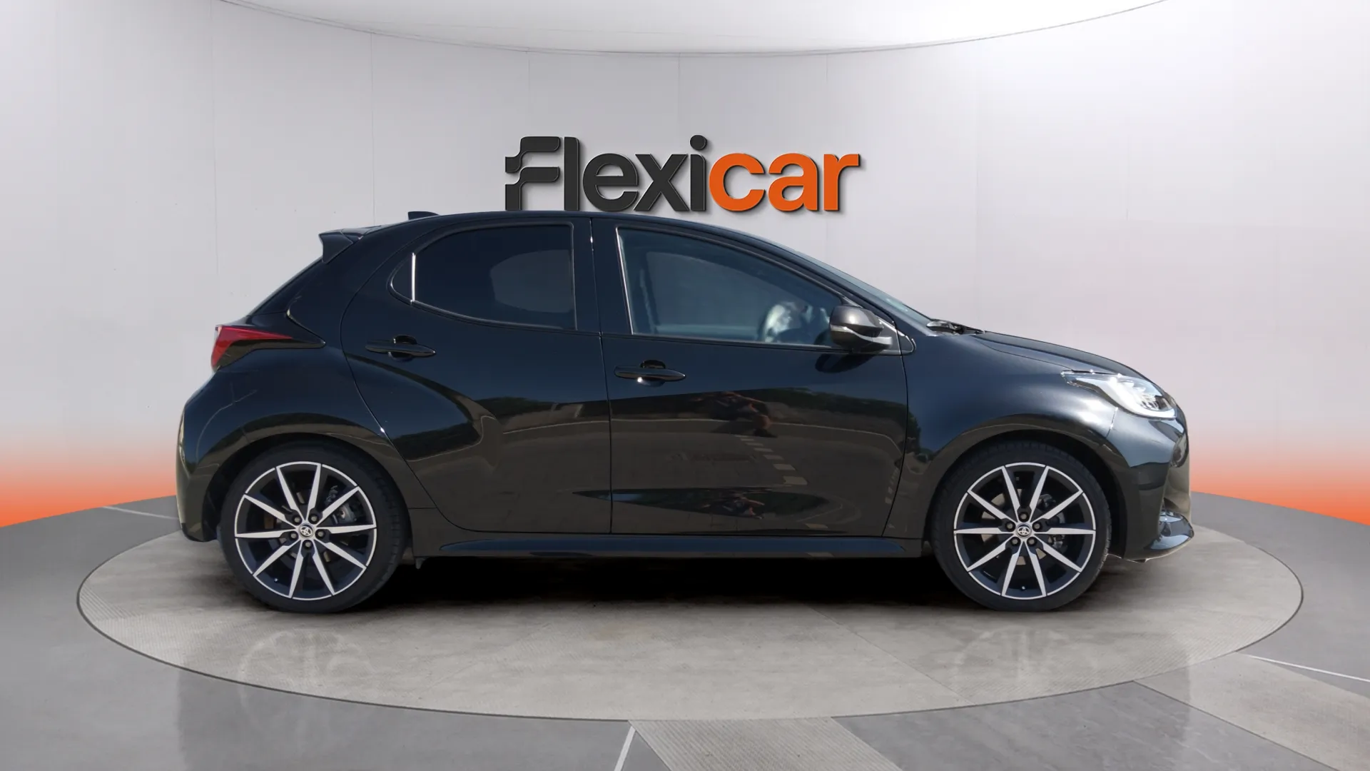 Toyota Yaris 1.5 130H GR Sport - foto 8