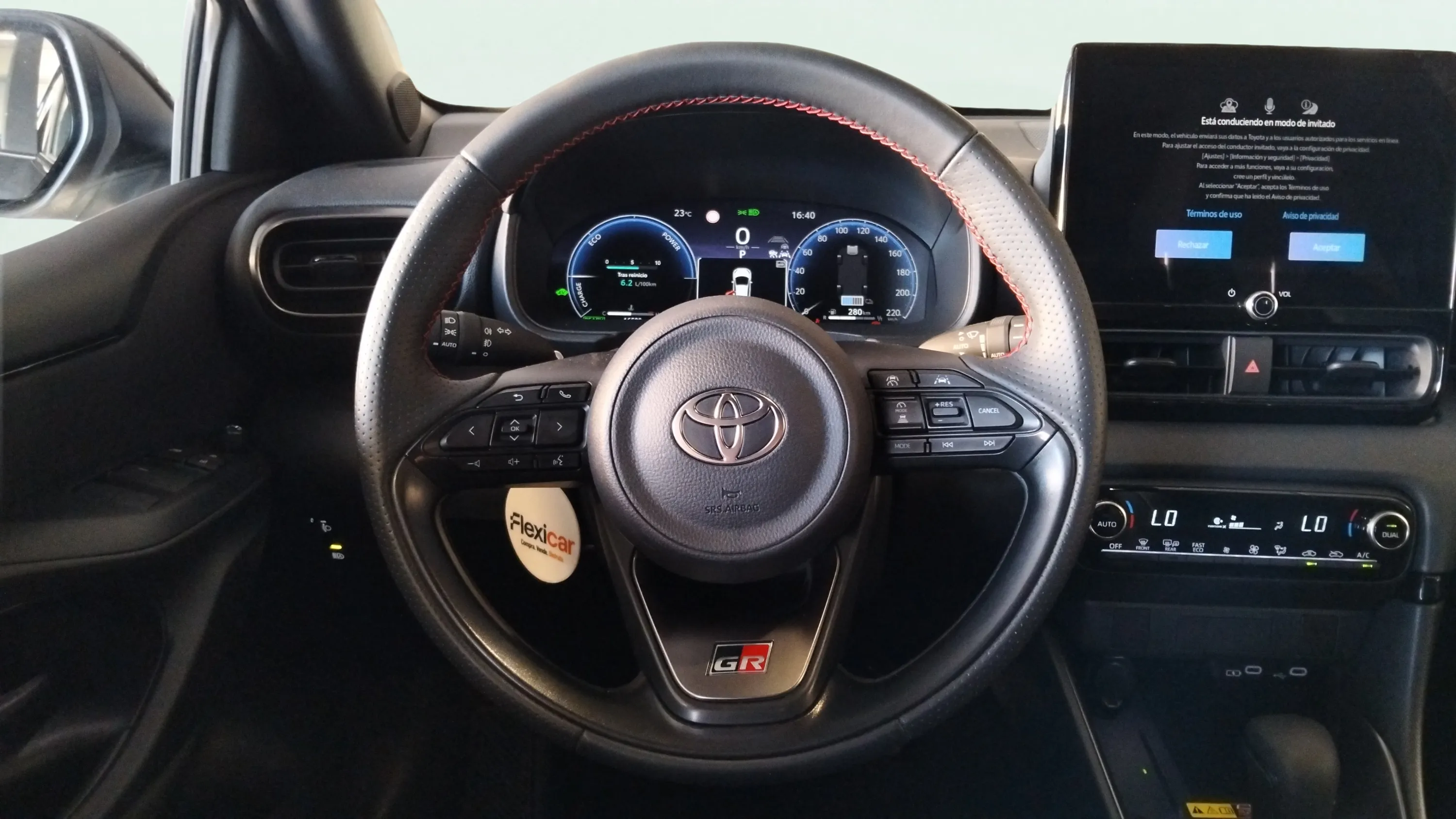 Toyota Yaris 1.5 130H GR Sport - foto 13