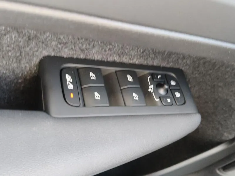 Volvo XC40 2.0 B4 G Ultimate Dark - foto 32