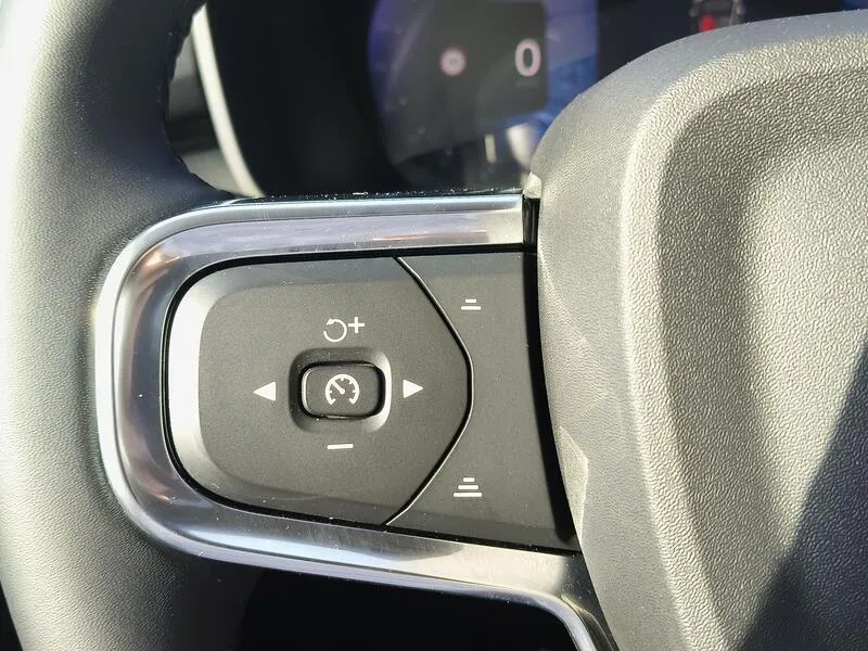 Volvo XC40 2.0 B4 G Ultimate Dark - foto 29