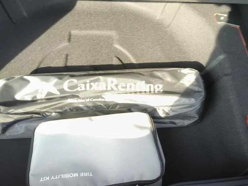 Hyundai Kona 1.6 GDI HEV Maxx DCT140 CV - foto 35