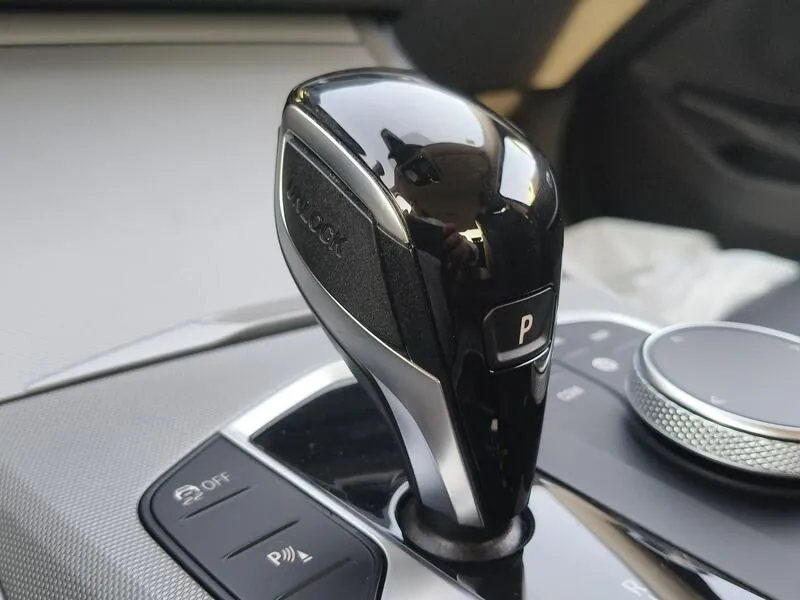 BMW Serie 3 318d - foto 14