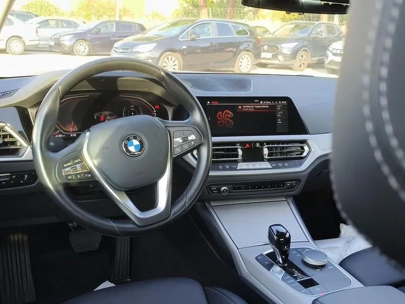 BMW Serie 3 318d - foto 10