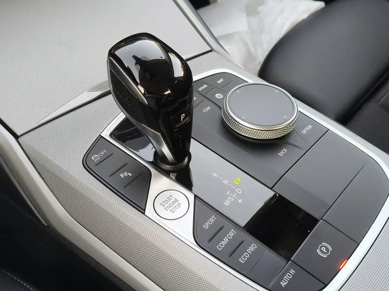 BMW Serie 3 318d - foto 13