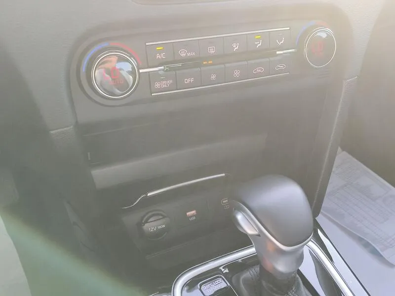 Kia XCeed 1.6 GDi PHEV eDrive - foto 12