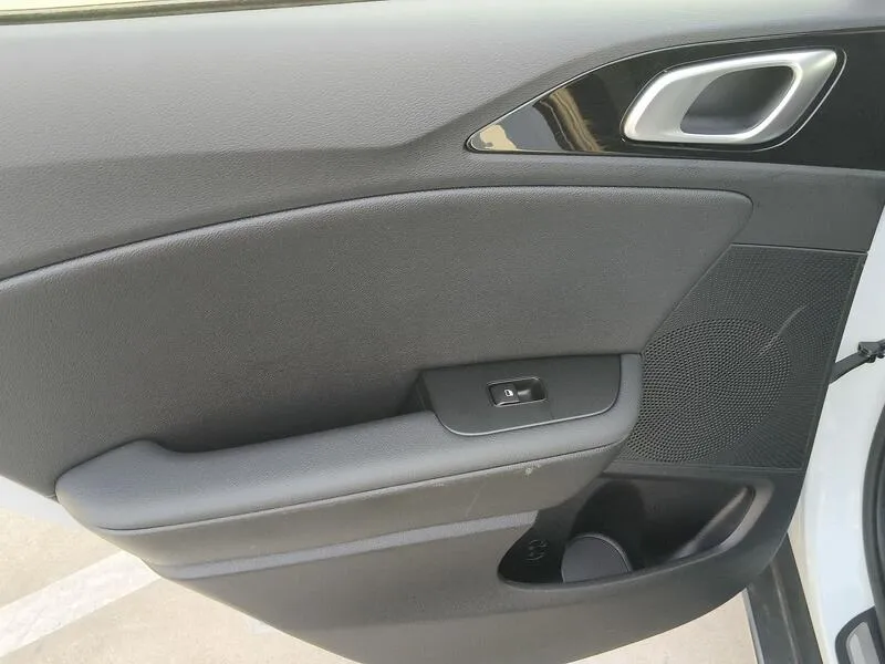 Kia XCeed 1.6 GDi PHEV eDrive - foto 35