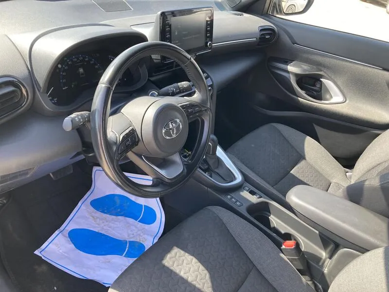 Toyota Yaris 1.5 120H Active Tech - foto 10