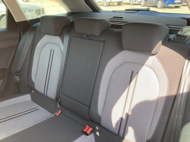 SEAT León 2.0 TDI Style Go - foto 17