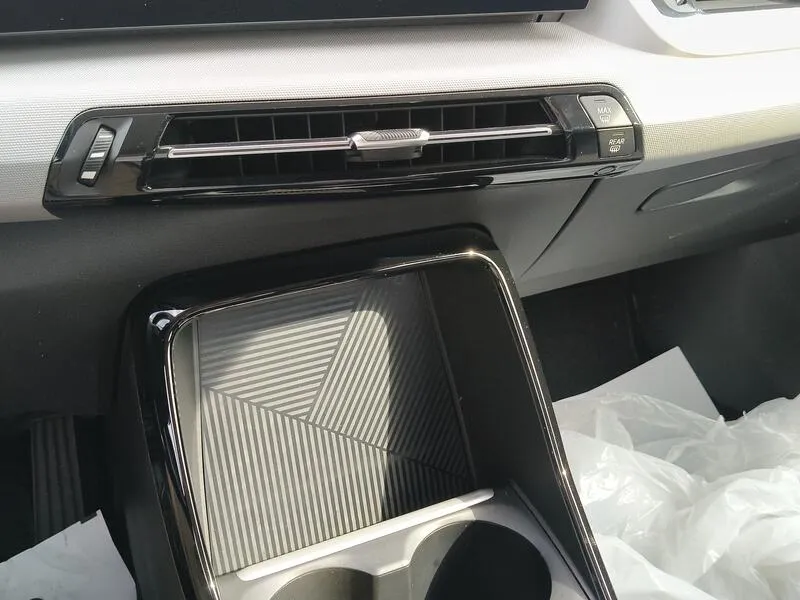 BMW X1 25e xDrive 1.5 - foto 12
