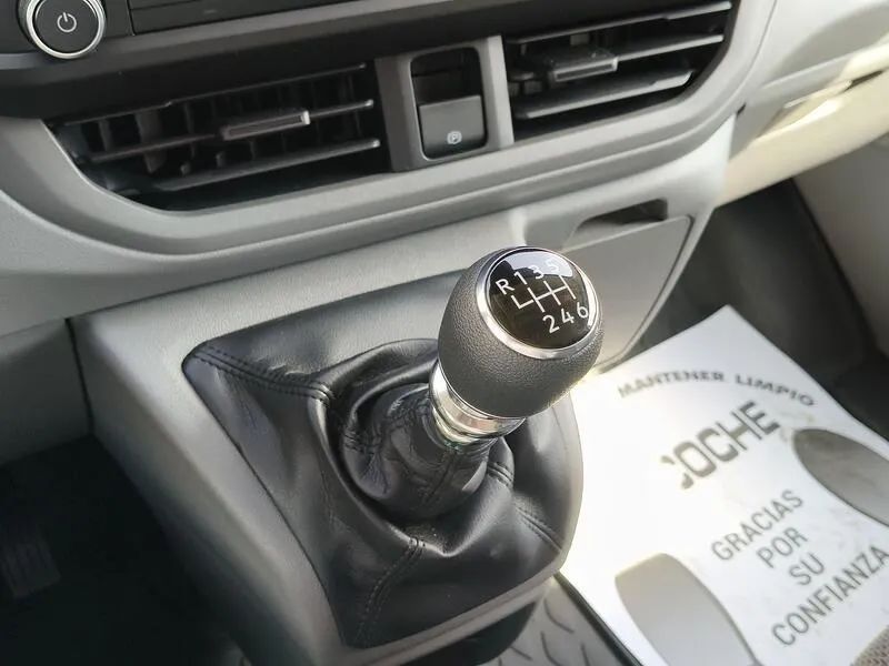 Volkswagen Transporter 2.0 TDI - foto 13