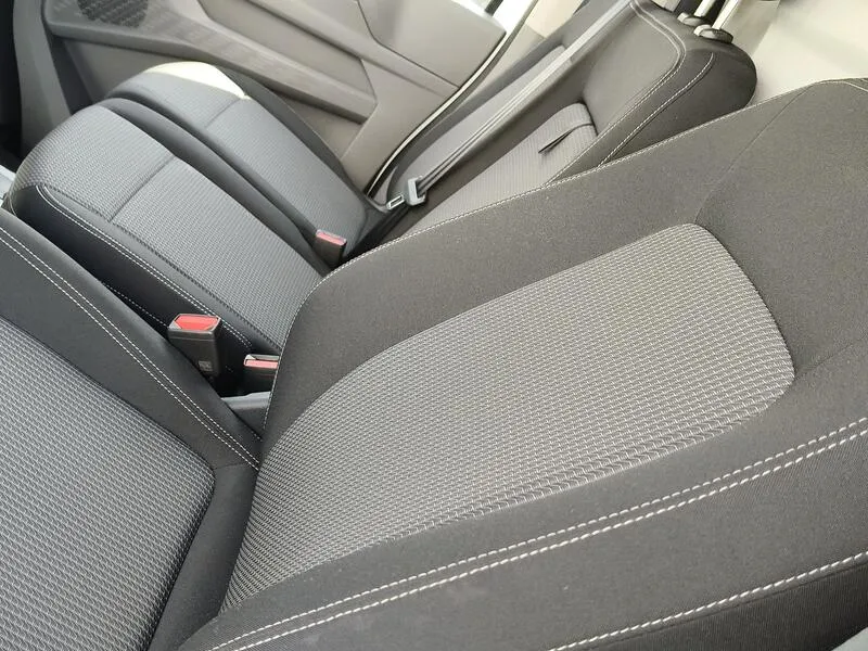 Volkswagen Transporter 2.0 TDI - foto 31