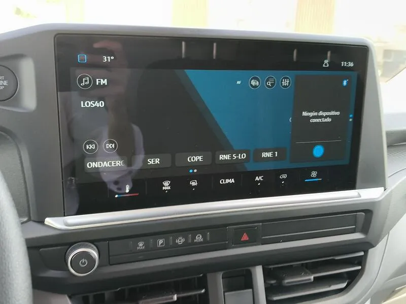Volkswagen Transporter 2.0 TDI - foto 11