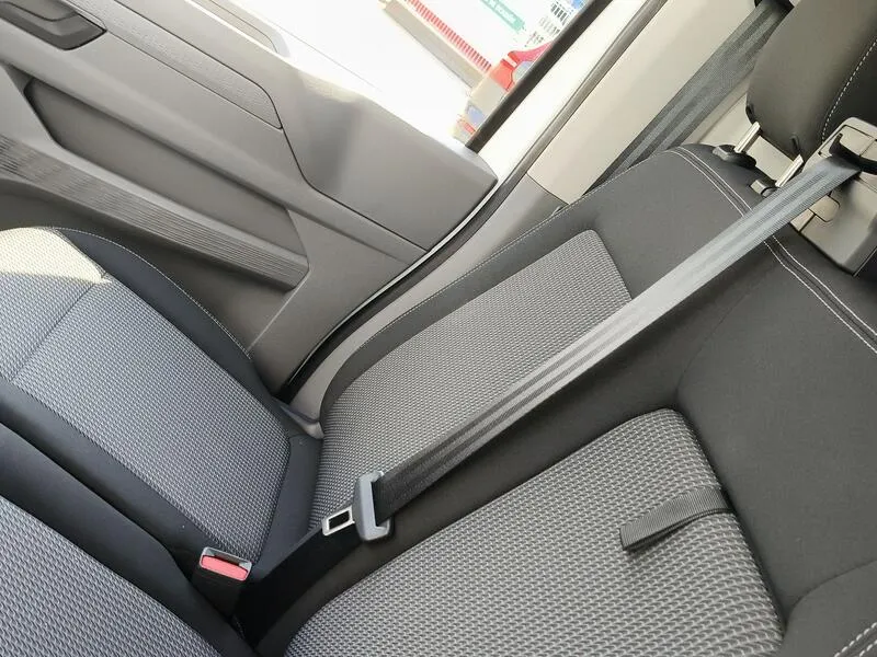 Volkswagen Transporter 2.0 TDI - foto 23