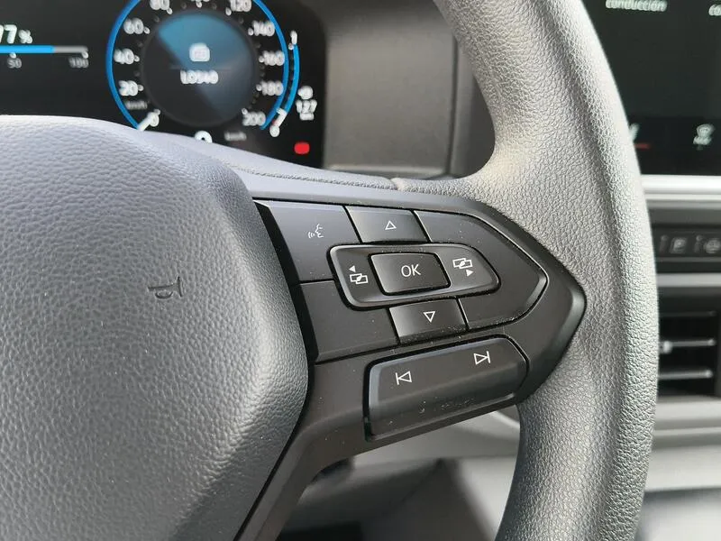 Volkswagen Transporter 2.0 TDI - foto 25