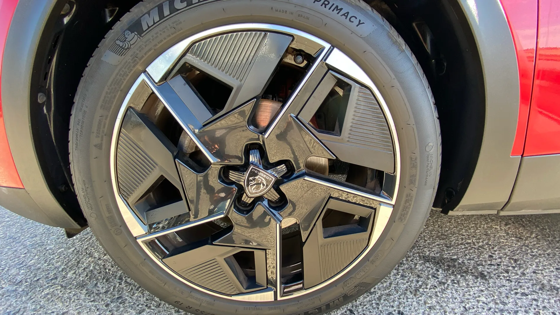 Peugeot 408 Allure Pack PureTech 130 EAT8 - foto 18
