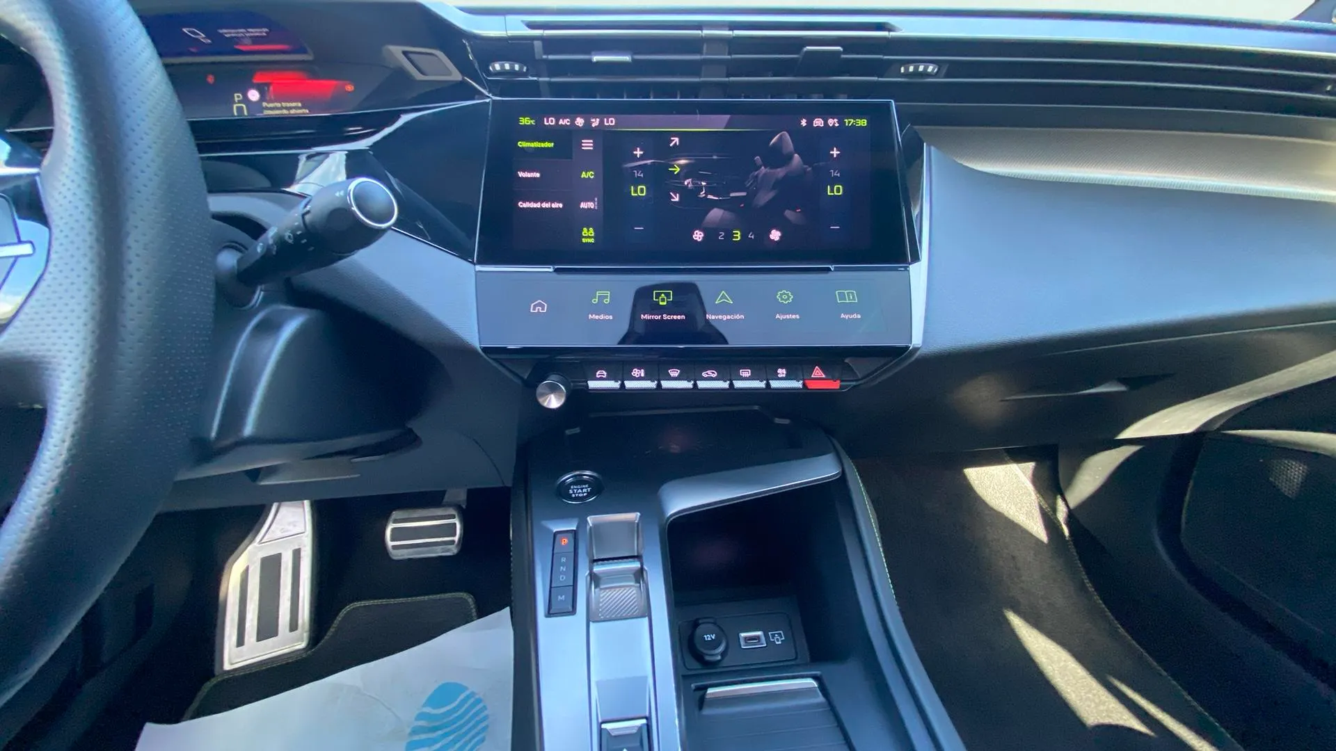 Peugeot 408 Allure Pack PureTech 130 EAT8 - foto 10