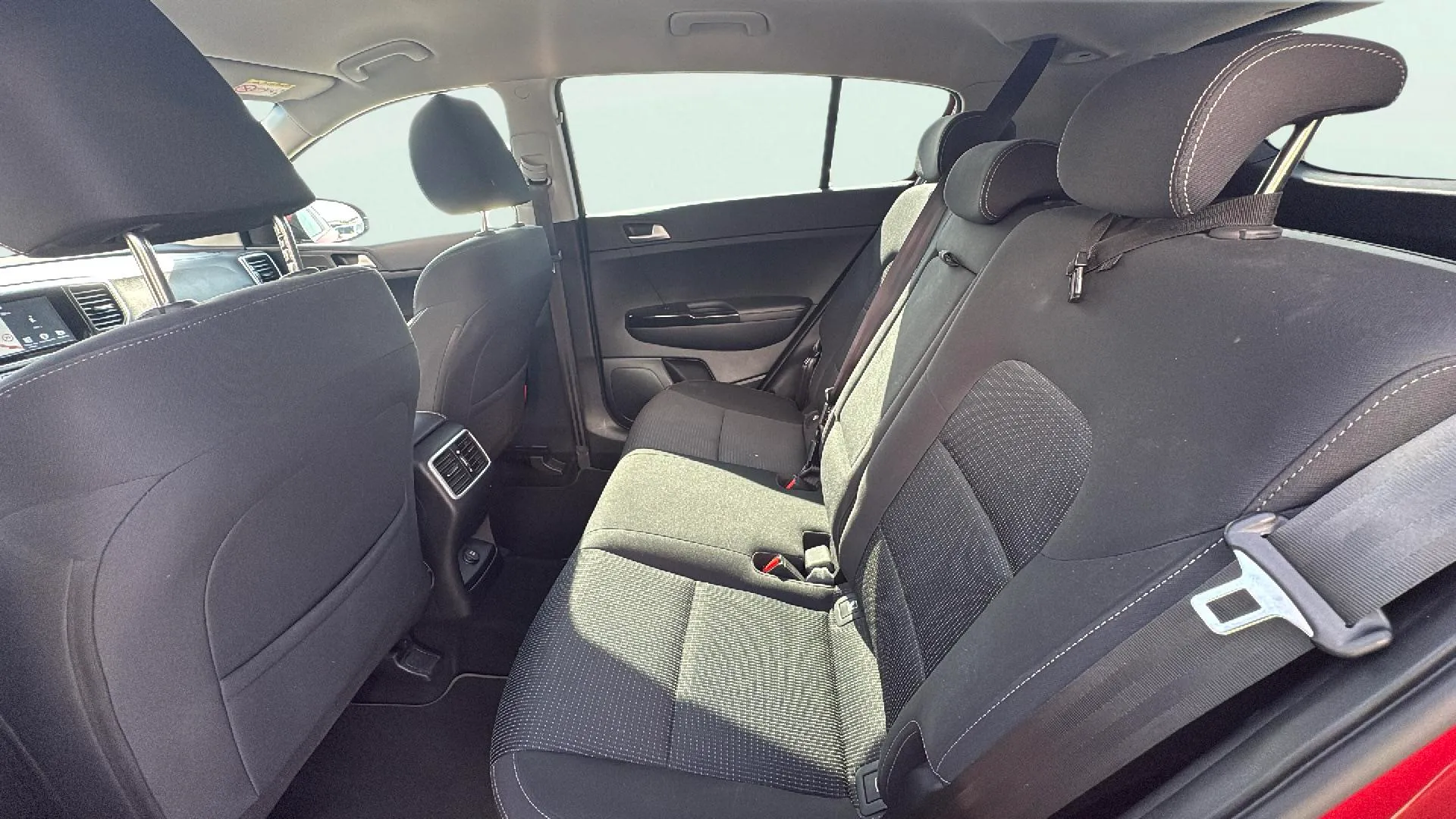 Kia Sportage 1.6 MHEV Concept 4x2 - foto 18