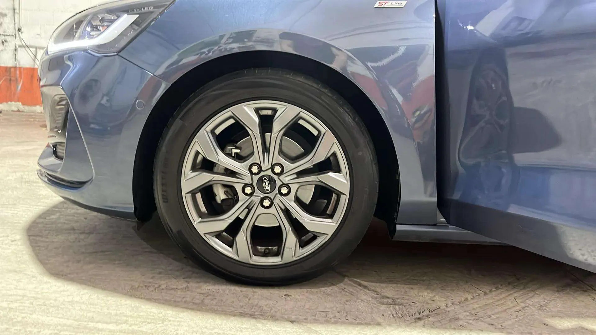 Ford Focus 1.0 EcoBoost MHEV ST-Line SB - foto 31