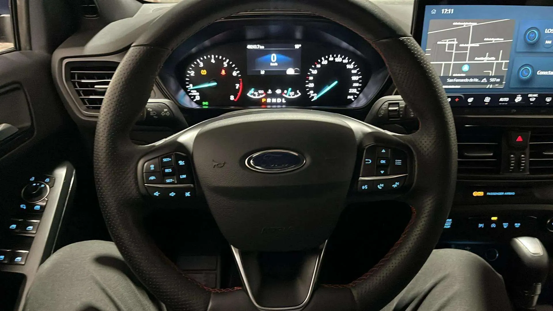 Ford Focus 1.0 EcoBoost MHEV ST-Line SB - foto 11