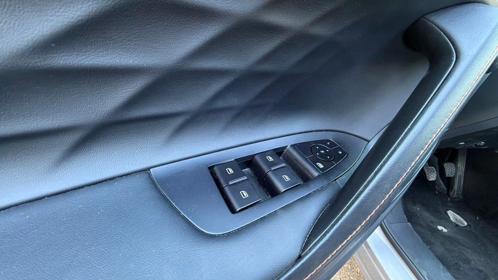 MG HS 1.5 Turbo GDI Comfort - foto 18