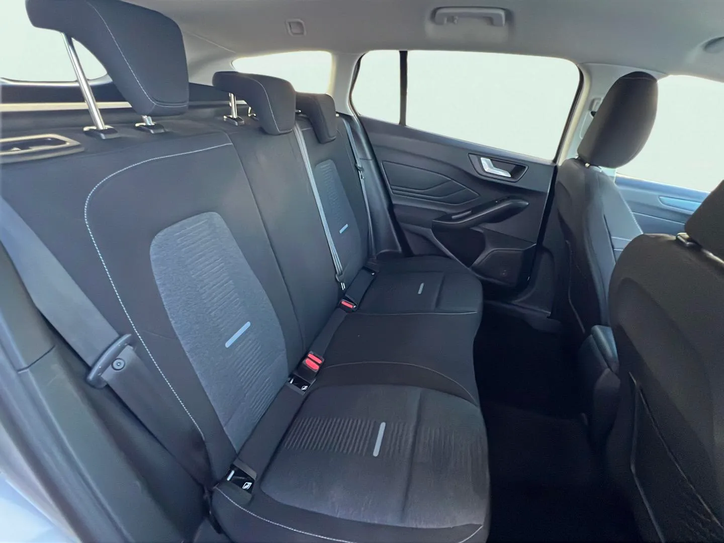 Ford Focus 1.0 EcoBoost MHEV Active SB - foto 16