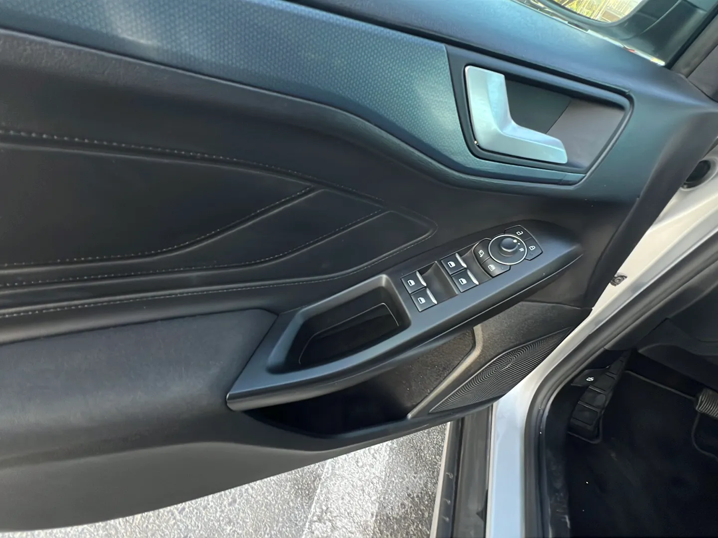 Ford Focus 1.0 EcoBoost MHEV Active SB - foto 18