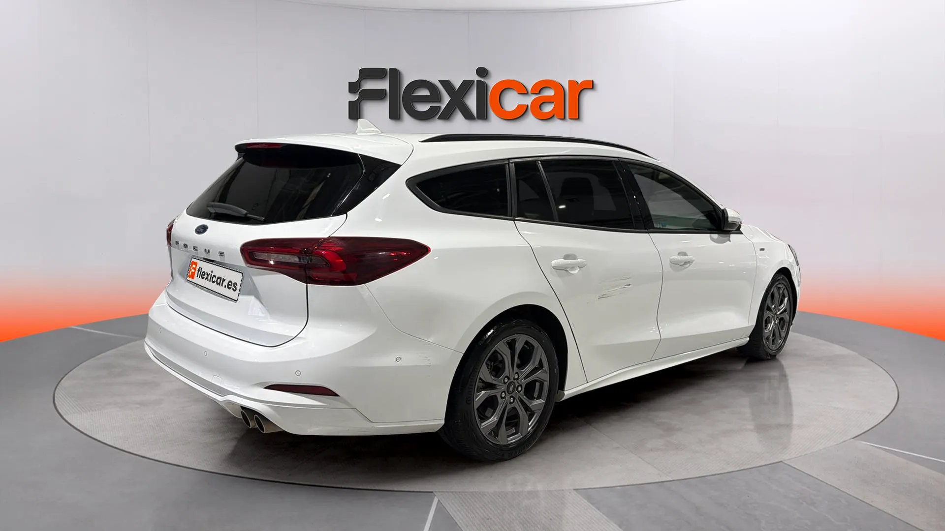 Ford Focus 1.0 EcoBoost MHEV ST-Line SB - foto 7