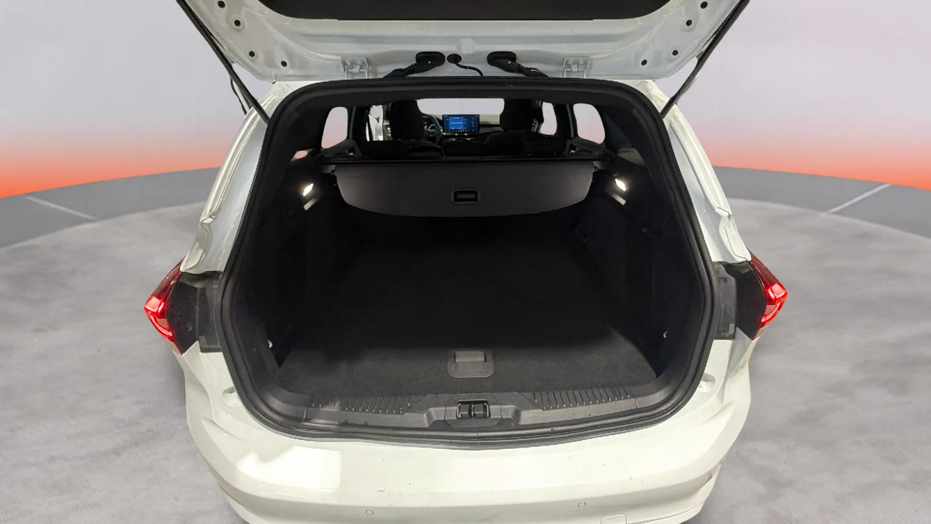 Ford Focus 1.0 EcoBoost MHEV ST-Line SB - foto 20