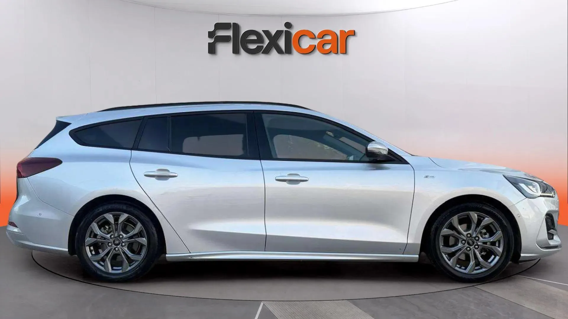 Ford Focus 1.0 EcoBoost MHEV ST-Line SB - foto 8