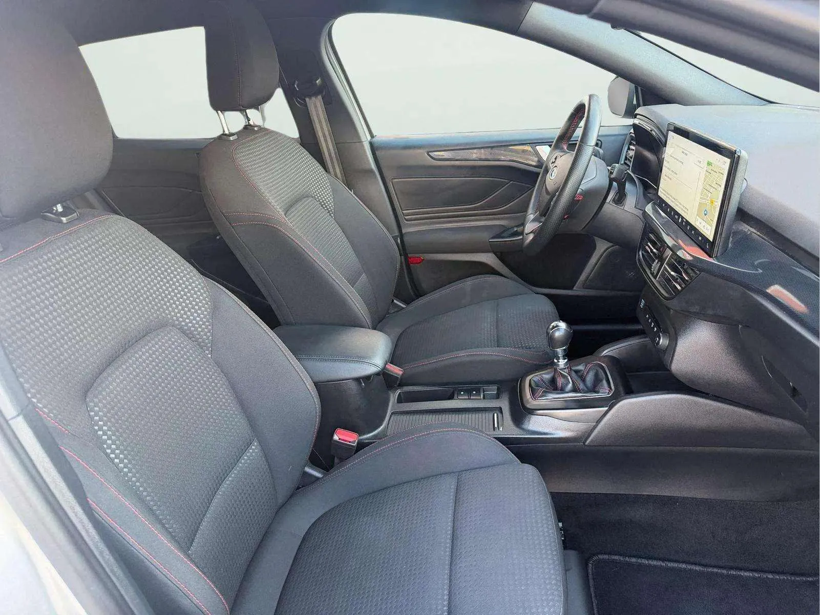 Ford Focus 1.0 EcoBoost MHEV ST-Line SB - foto 14