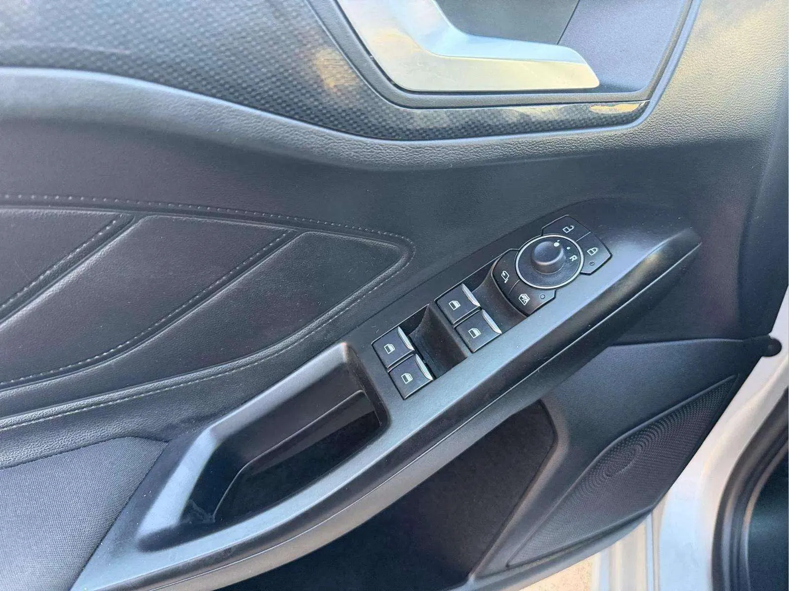 Ford Focus 1.0 EcoBoost MHEV ST-Line SB - foto 20